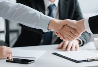 電力企業(yè)堅(jiān)守底線 去杠桿闖關(guān)奪隘